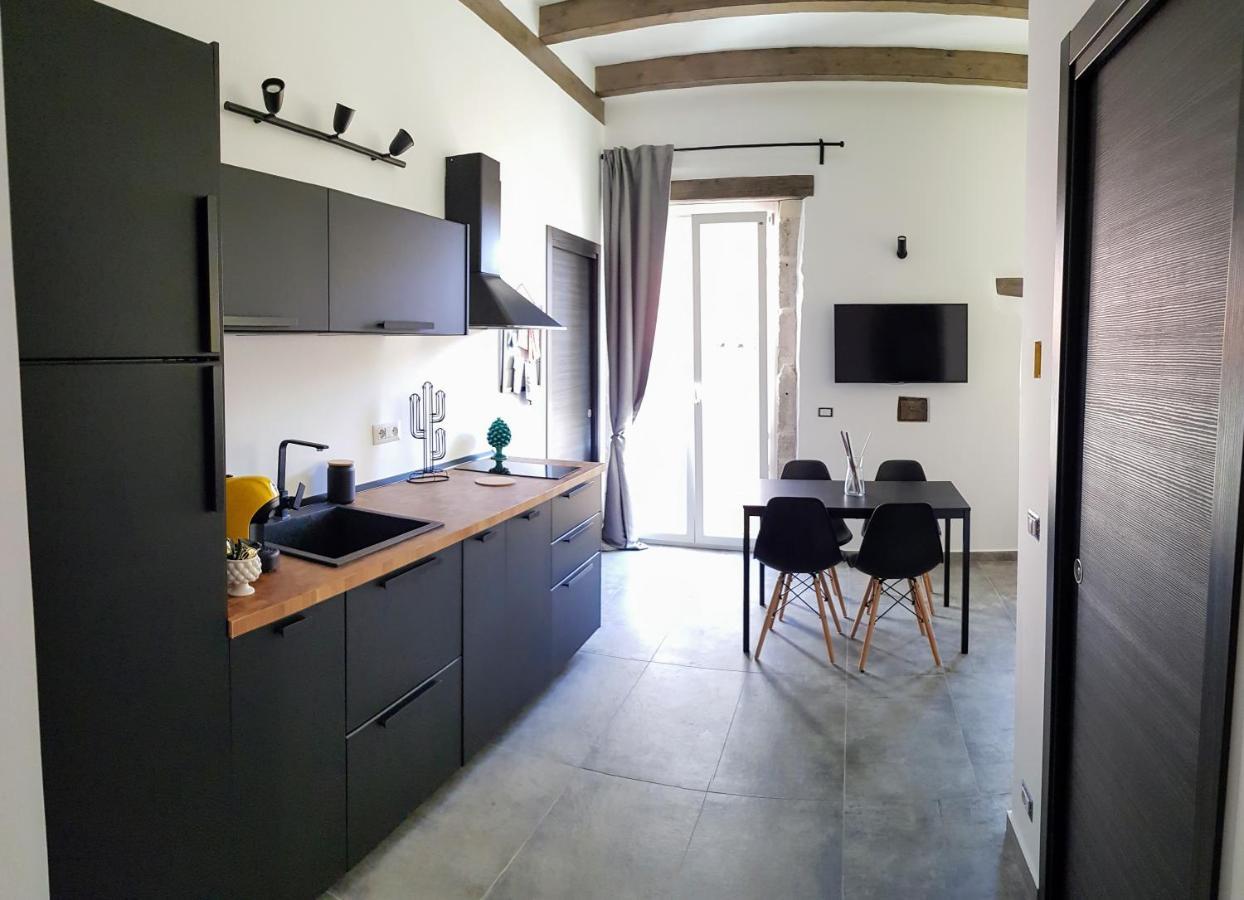 Cavour 45 - Ortigia Apartments Syrakus Exterior foto